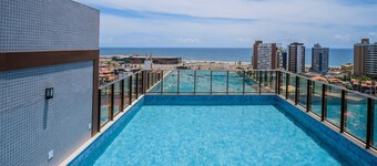 SMT - Building 750m From the Beach in Salvador