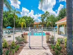 A heated pool - Last Minute Disney Getaway! Townhouse with Private Pool. Book Now! #98623 (Orlando)