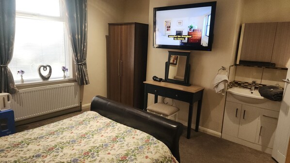 Iron/ironing board, free WiFi