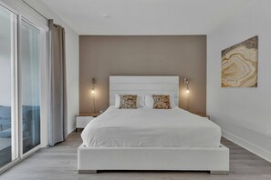 9 室のベッドルーム、アイロン / アイロン台、WiFi、ベッドシーツ