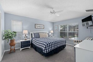 4 chambres, fer et planche à repasser, Wi-Fi, draps fournis