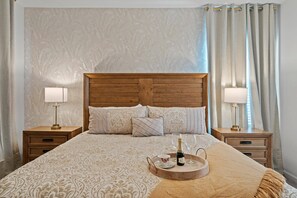 9 chambres, fer et planche à repasser, Wi-Fi, draps fournis