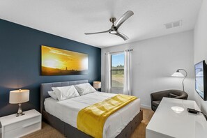 6 bedrooms, iron/ironing board, WiFi, bed sheets