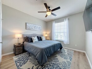 3 bedrooms, iron/ironing board, WiFi, bed sheets