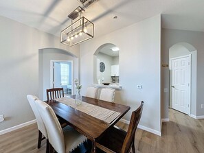 Dining - Last Minute Disney Getaway! Luxury Condo with Private Balcony. Book Now! #116357 (Orlando)