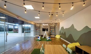 Children's area - SHC - Condominium With Pool 50m From the Beach in Picarras (Picarras)