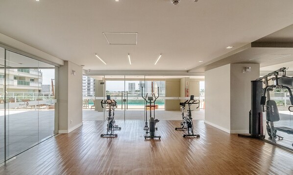 Fitness facility - Seafront Condominium With Pool - SHC (Picarras)