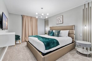 6 chambres, fer et planche à repasser, Wi-Fi, draps fournis