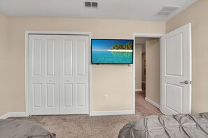 6 bedrooms, iron/ironing board, WiFi, bed sheets - Last Minute Disney Getaway! Private Pool, Hot Tub & Game Room. Book Now! #116419 (Orlando)