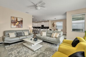 Smart TV - Last Minute Disney Getaway! Private Pool, Hot Tub & Game Room. Book Now! #116419 (Orlando)