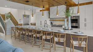 House, Accessible | 7 bedrooms, Internet - Deep Blue Sea in Sarasota (Siesta Key)