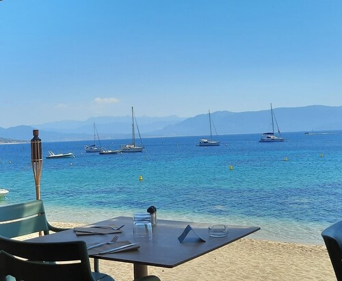 Traditional Corsican house. Garden 450 m2. Family vacation