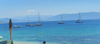 Traditional Corsican house. Garden 450 m2. Family vacation