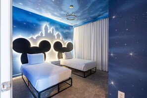 5 habitaciones, tabla de planchar con plancha, wifi y ropa de cama 
