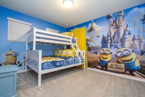 5 chambres, fer et planche à repasser, Wi-Fi, draps fournis