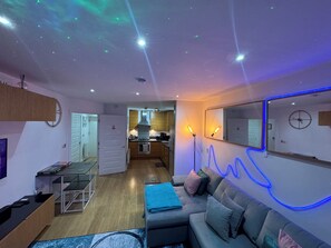 Smart-tv, pejs, stereoanlæg, computerskærme