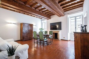Smart TV - Barchetta Loft (Roma)