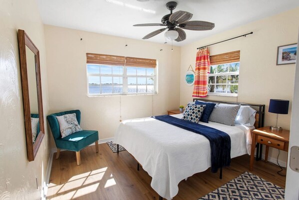 2 Schlafzimmer, Schreibtisch, Bügeleisen/Bügelbrett, WLAN