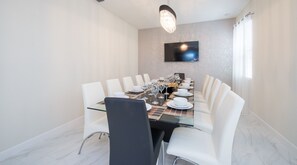 Dining - Last Minute Disney Getaway! Villa with Private Pool & Hot Tub. Book Now! #97867 (Orlando)