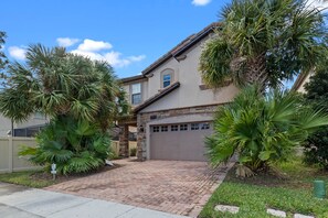 Exterior - Last Minute Disney! Private Pool, Hot Tub, Game Room & Themed Bedrooms. Book Now! #101871 (Orlando)