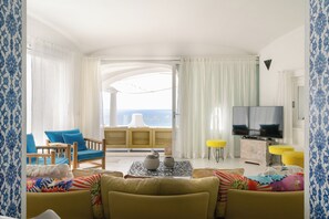 TV - Villa Chloe by My Villa Collection (Barano d'Ischia)