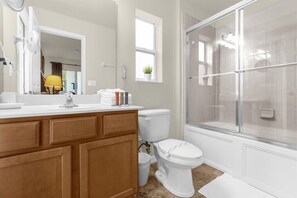 Hair dryer, towels - Last Minute Disney! Private Pool, Hot Tub, Game Room & Themed Bedrooms. Book Now! #65559 (Orlando)