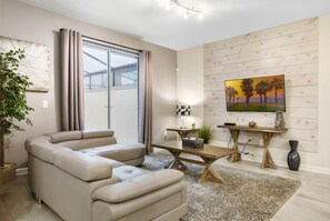 Smart TV - Last Minute Disney Getaway! Private Pool & Themed Bedrooms. Book Now! #65921 (Orlando)