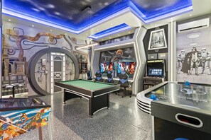 Spielezimmer
