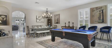 Spielezimmer
