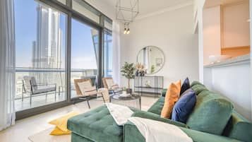 Lyxlägenhet - 3 sovrum - utsikt mot staden | Vardagsrum | Platt-tv