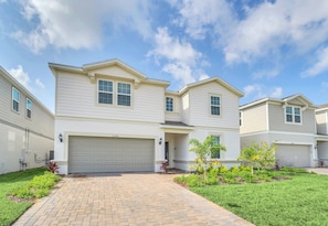 Exterior - Disney! Private Pool, Hot Tub, Game Room & Themed Bedrooms. Book Now! #WC7 (Orlando)