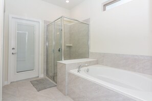 Hair dryer, towels - Last Minute Disney Getaway! Luxury Villa with Private Pool & Game Room. Book Now! #115561 (Orlando)