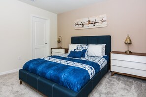 6 habitaciones, tabla de planchar con plancha, wifi y ropa de cama 