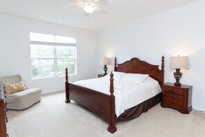 3 bedrooms, iron/ironing board, WiFi, bed sheets