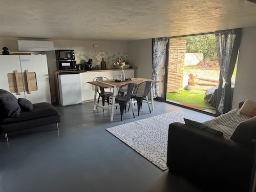 Au bon vivre, Apartment, near Lac du Salagou, Hérault gorges and beaches