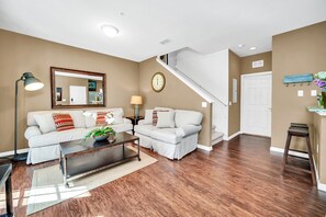 Smart TV - Last Minute Disney Getaway! Townhouse with Private Pool. Book Now! #115515 (Orlando)