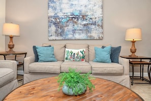 Smart TV - Last Minute Disney Getaway! Townhouse with Private Pool. Book Now! #115525 (Orlando)