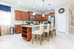 Fridge, microwave, oven, stovetop - Last Minute Disney Getaway! Villa with Private Pool & Hot Tub. Book Now! #115537 (Orlando)