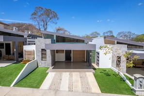 Fachada da propriedade