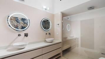 House | Bilik Mandi