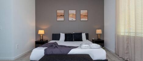 3 bedrooms, iron/ironing board, WiFi, bed sheets