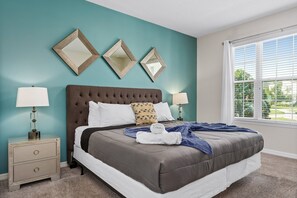 9 habitaciones, tabla de planchar con plancha, wifi y ropa de cama 