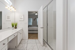 Hair dryer, towels - Last Minute Disney Getaway! Luxury Villa with Private Pool. Book Now! #115453 (Orlando)