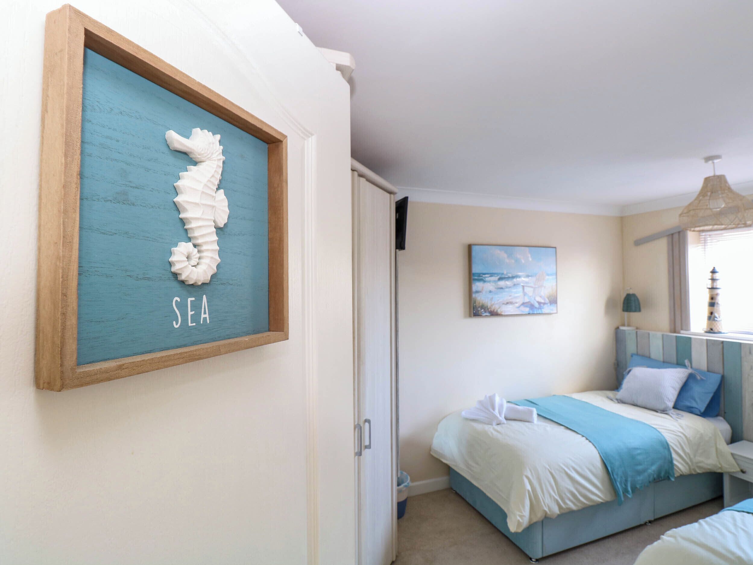 3 bedrooms, individually decorated, individually furnished, free WiFi