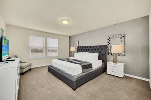 5 slaapkamers, een strijkplank/strijkijzer, wifi, beddengoed