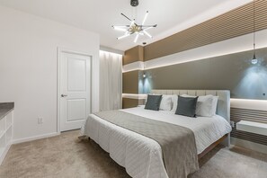 10 Schlafzimmer, Bügeleisen/Bügelbrett, WLAN, Bettwäsche