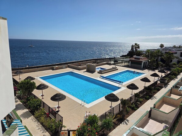 Apartment | Pool | Outdoor pool