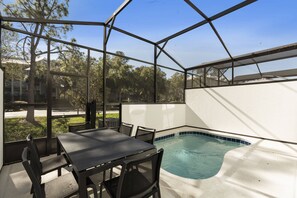 Outdoor dining - Last Minute Disney Getaway! Private Pool & Game Room. Book Now! #119729 (Orlando)