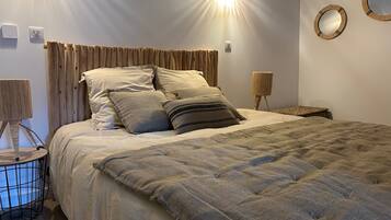 AMANDE | 1 bedroom, premium bedding, memory-foam beds, iron/ironing board