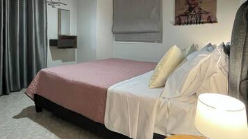 2 slaapkamers, een strijkplank/strijkijzer, wifi, beddengoed